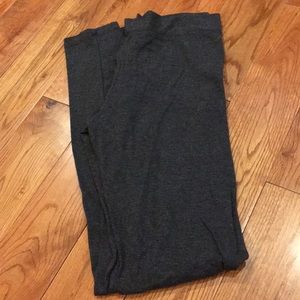 Grey leggings 🖤